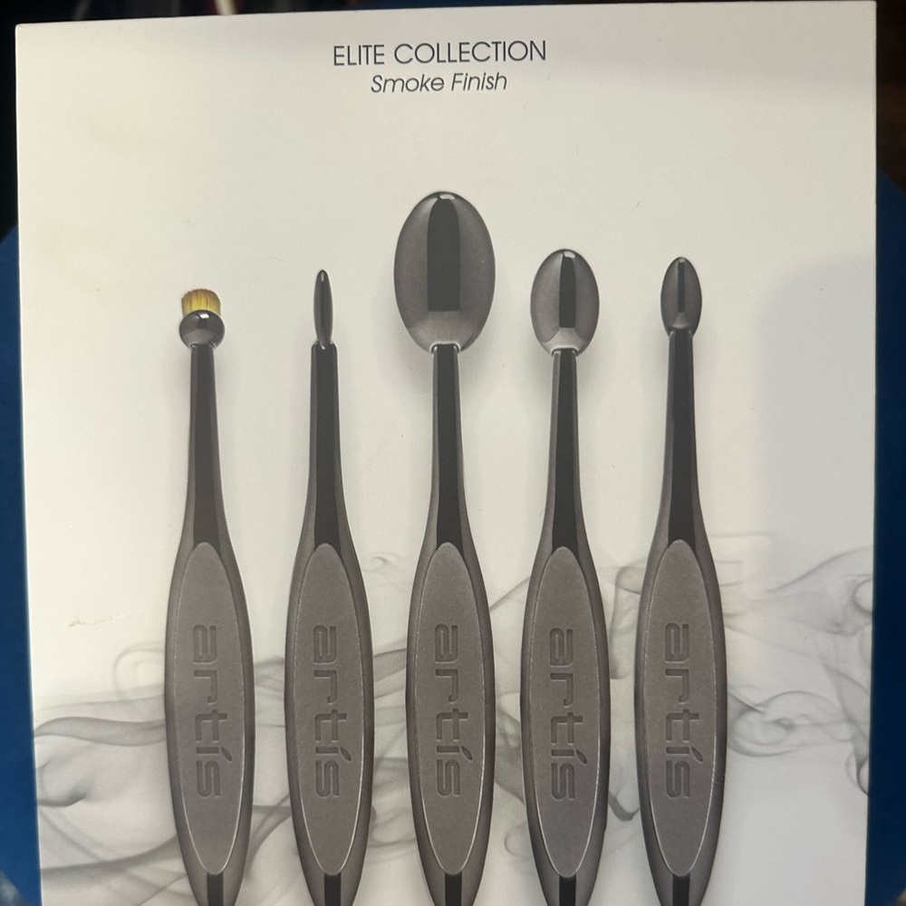 Artis Elite Collection Smoke Finish 5 Brush Set-Circle 1, Linear 1, Oval 6,4 & 3